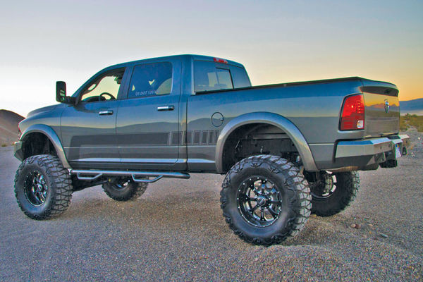 Ex Q80 W600 H600 Nfab Cab Length Nerf Steps