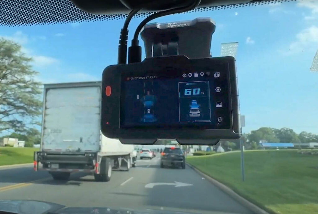 Voxx Dash Cam 4