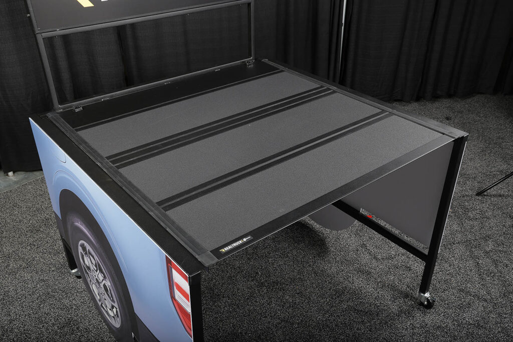 RealTruck BAK HFC-3600